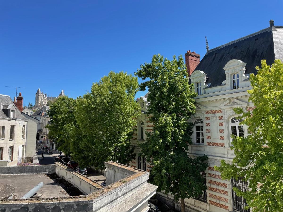 Centre Ville Terrasse Et Vue Chateau Saumur Luaran gambar